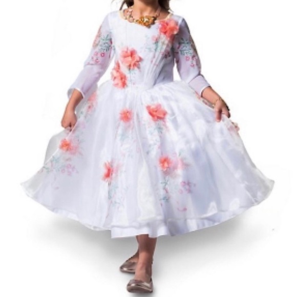 Belle Live Action White Rose Wedding Dress . Disney Size 9/10